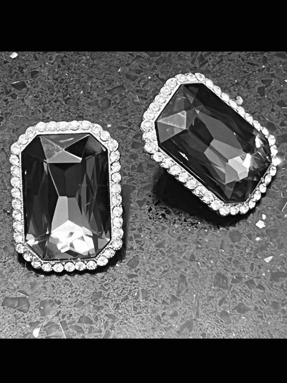 Fashion Jewelry black white